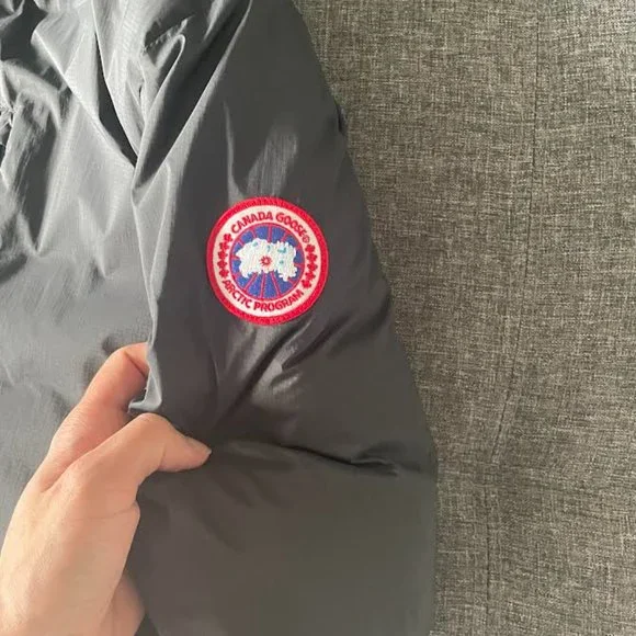 SOLD - Black Canada Goose Lodge Hoody - Picture 3 of 13